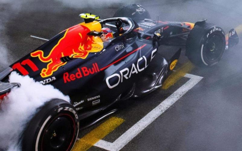 红牛二队绝杀阿斯顿马丁，维斯塔潘惊艳四座