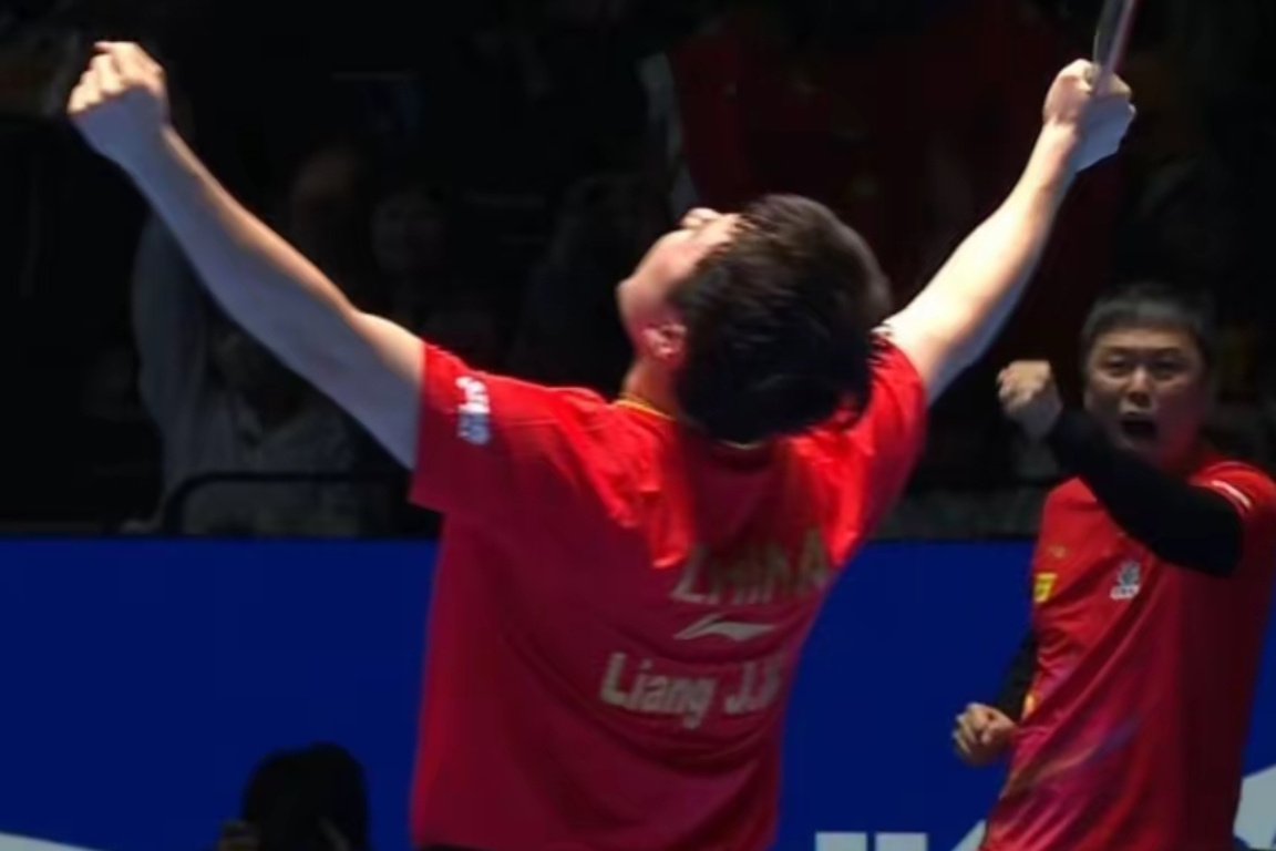 英格兰队鏖战日本队，张本智和高光表现