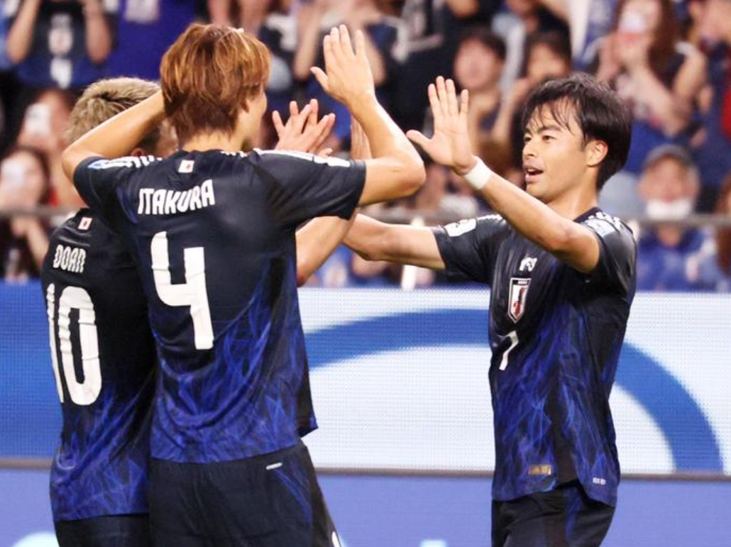 日本队完胜德国队,波尔统治全场 日本队完胜德国队,波尔统治全场