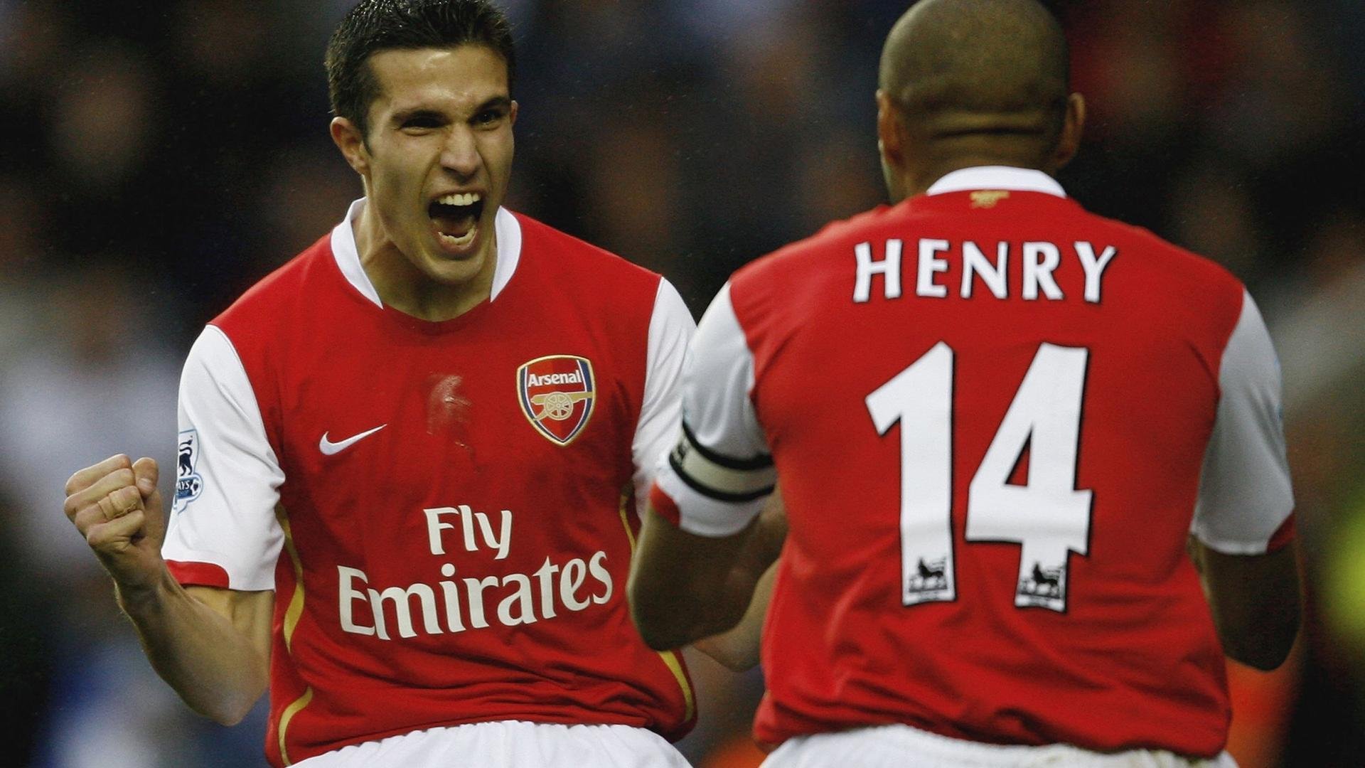 赛道上的唯一瞬间，雷诺绝杀红牛二队，塞恩斯状态诠释火热定义